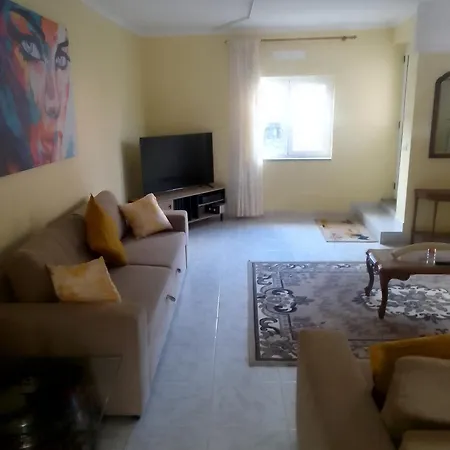 Casa Do Alves Azibo Tatil Evi *